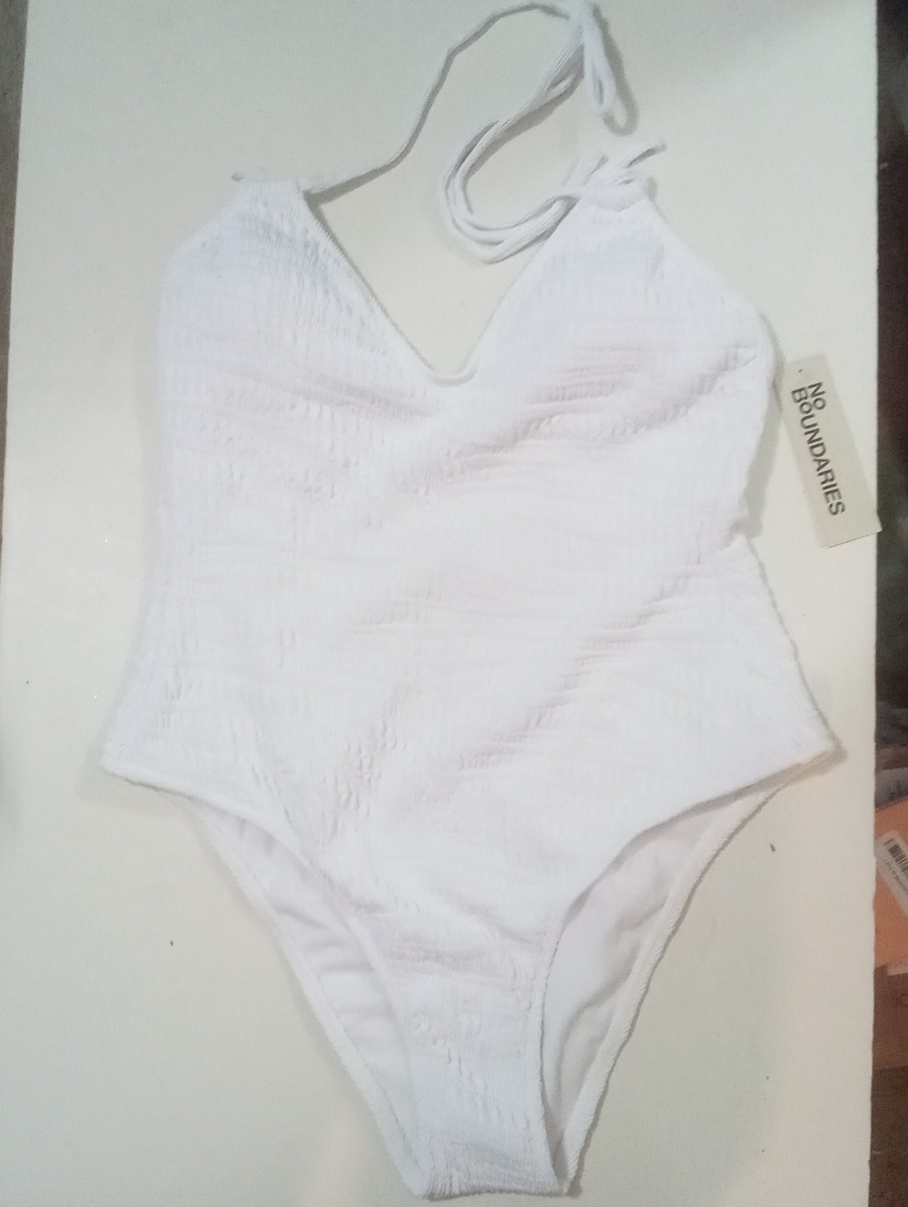No Boundaries White Textured One-Piece Swimsuit NWT $20
